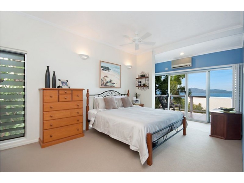 4 Edinburgh Court, Castle Hill QLD 4810