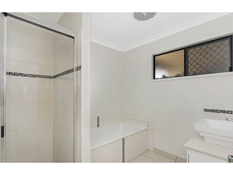 20 Browning Street, Mount Louisa QLD 4814