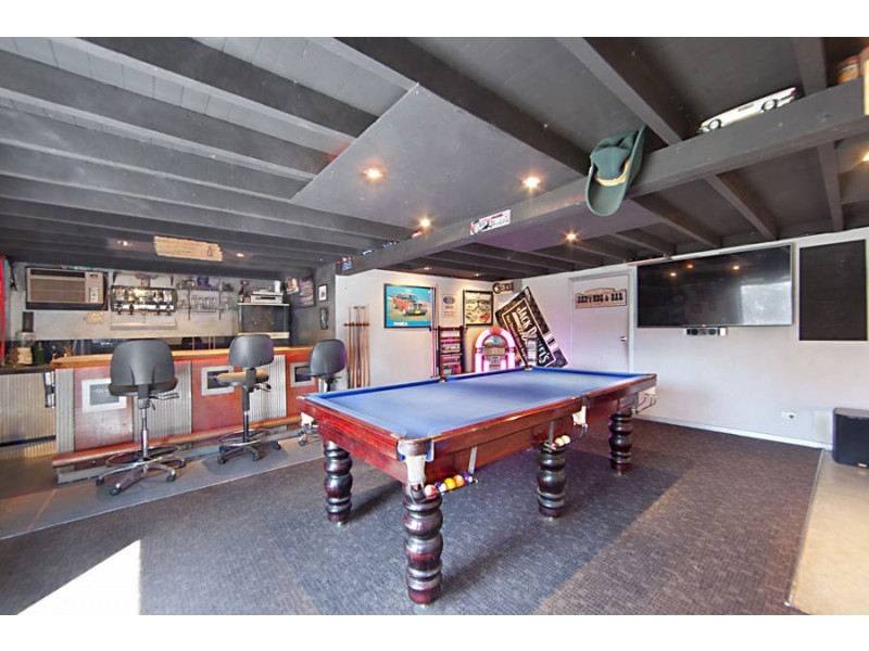 9 Coral Street, Saunders Beach QLD 4818