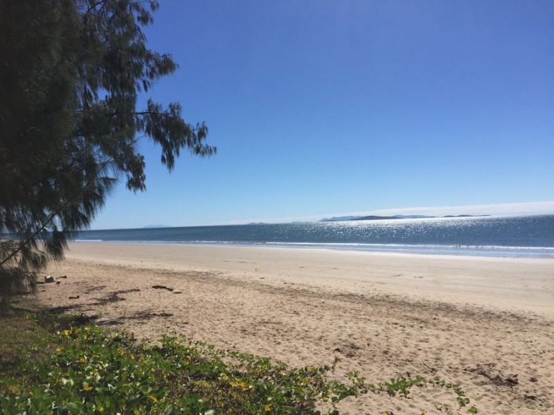 9 Coral Street, Saunders Beach QLD 4818