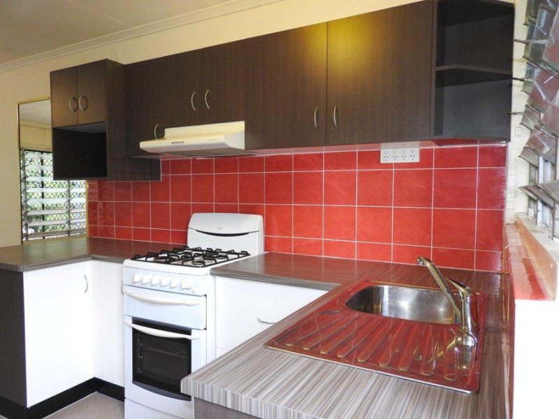 2/20 China Street, Mundingburra QLD 4812