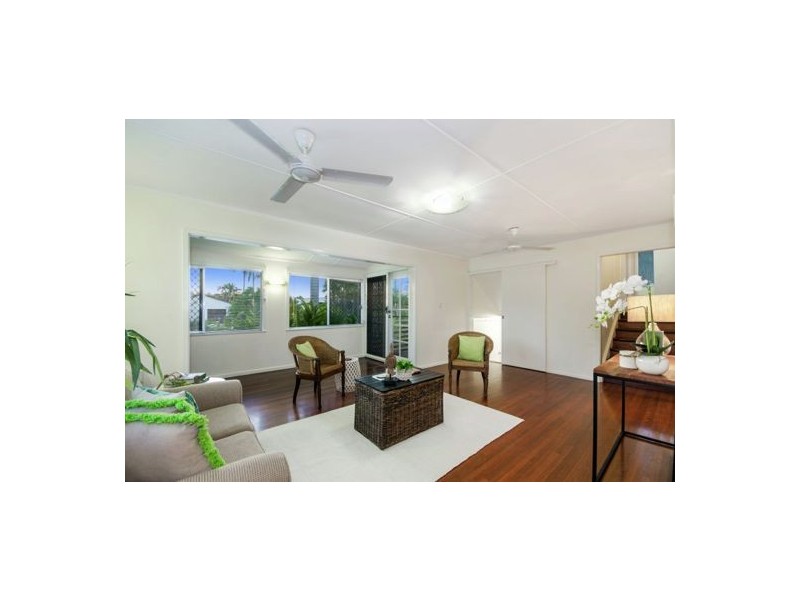 124 Albert Street, Cranbrook QLD 4814