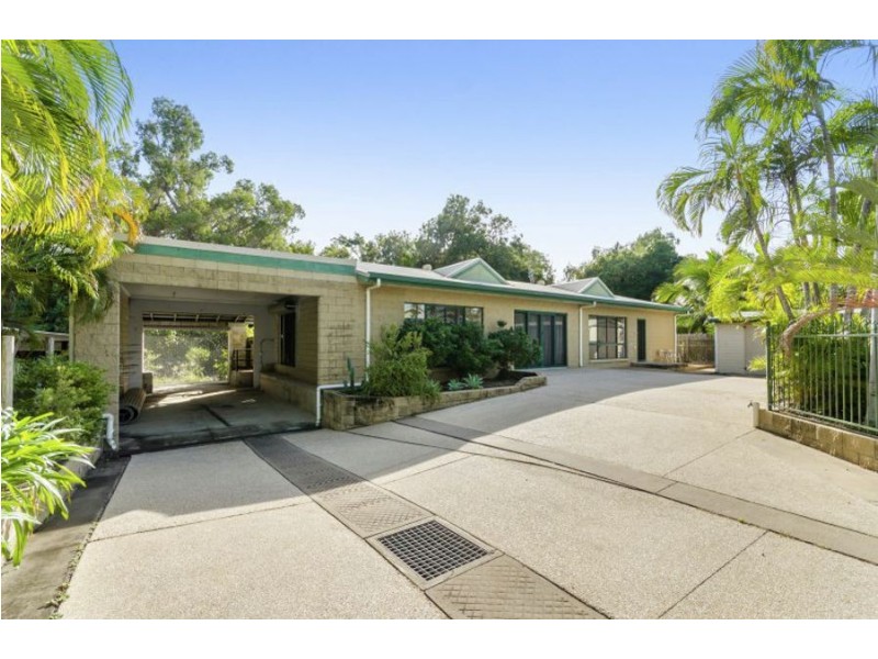 67 Marina Drive, Bushland Beach QLD 4818