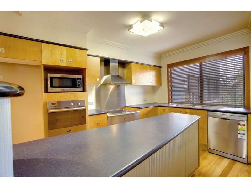 11 St Davids Close, Kirwan QLD 4817
