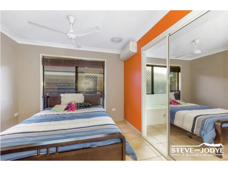 24 Joshua Crescent, Bushland Beach QLD 4818