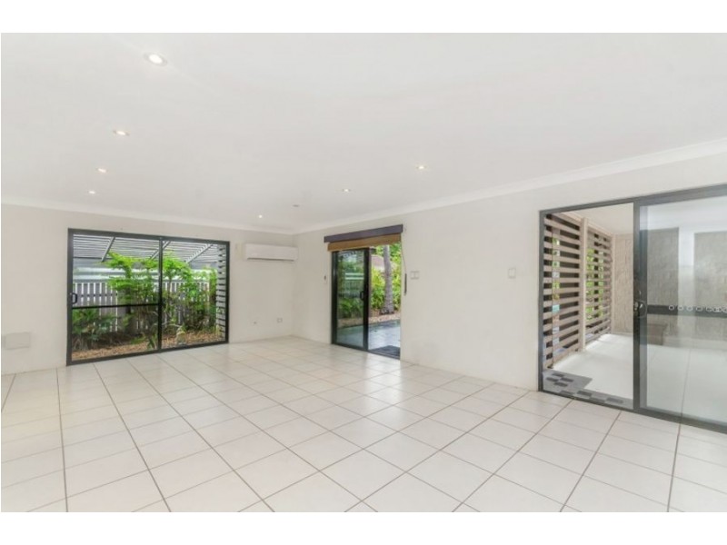 35 The Esplanade, Pallarenda QLD 4810