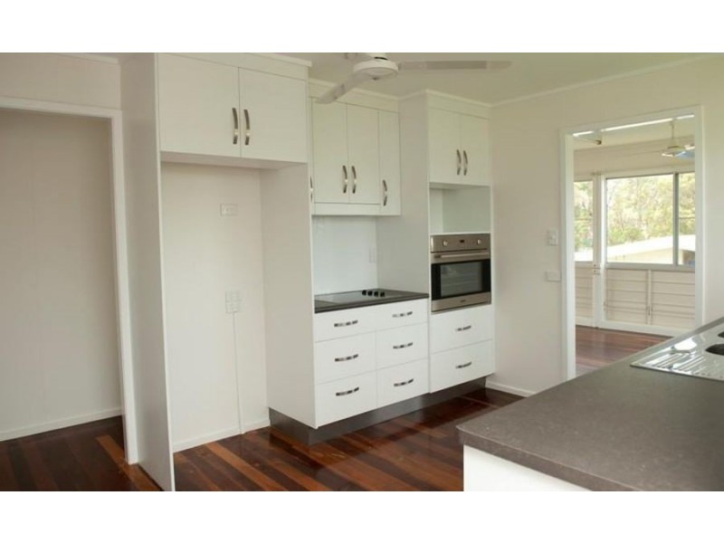 30 Hicks Street, Kirwan QLD 4817