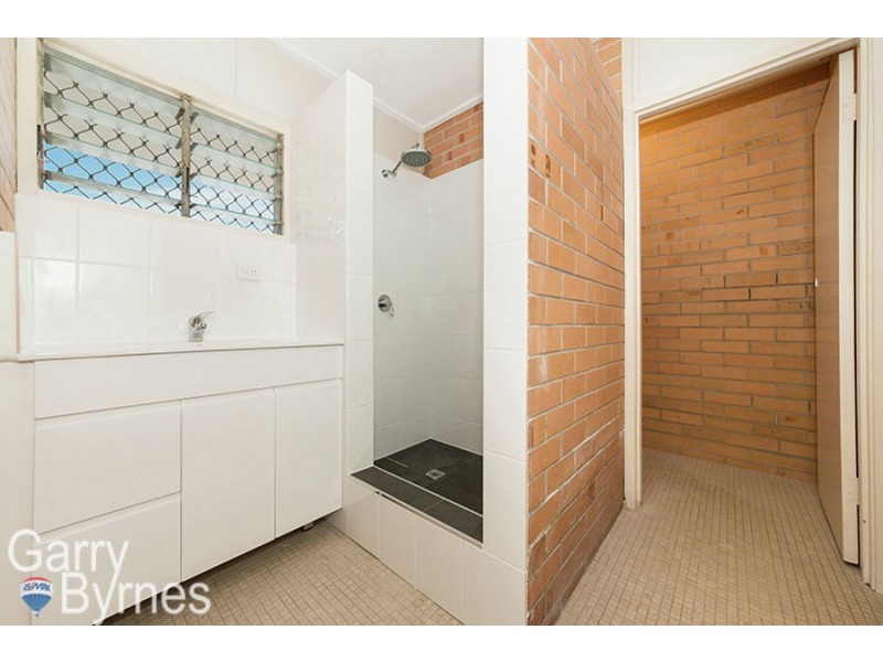 32 Paxton Street, North Ward QLD 4810