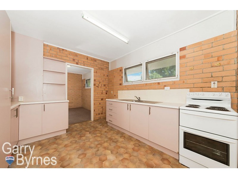 32 Paxton Street, North Ward QLD 4810