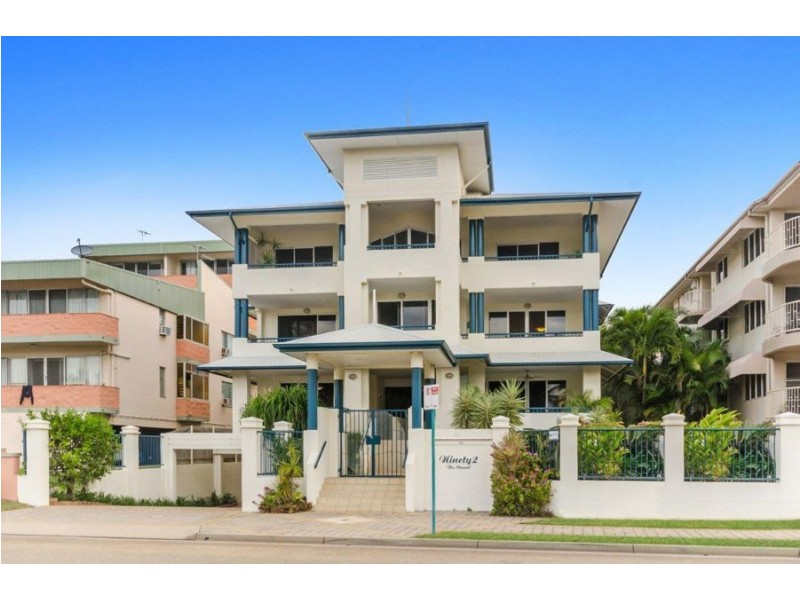 3/92 The Strand, North Ward QLD 4810