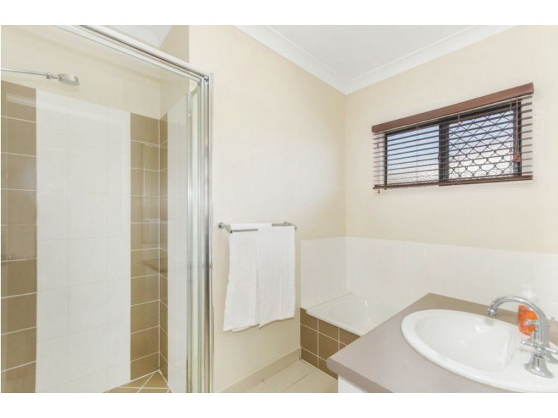 51 Daintree Drive, Bushland Beach QLD 4818