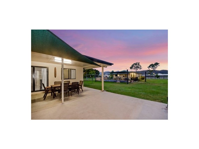 15 Dartmoor Drive, Kelso QLD 4815