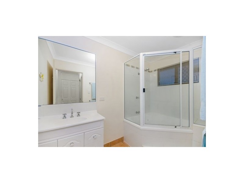 15 Dartmoor Drive, Kelso QLD 4815