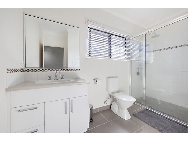 5 Ashmore Crescent, Burdell QLD 4818