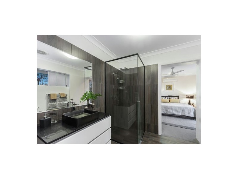 33 Havenwood Drive, Mount Low QLD 4818