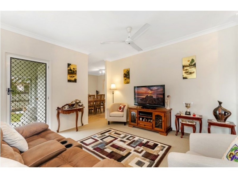 105 Coutts Drive, Bushland Beach QLD 4818