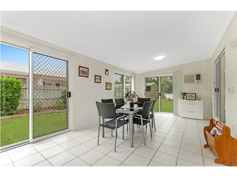 105 Coutts Drive, Bushland Beach QLD 4818