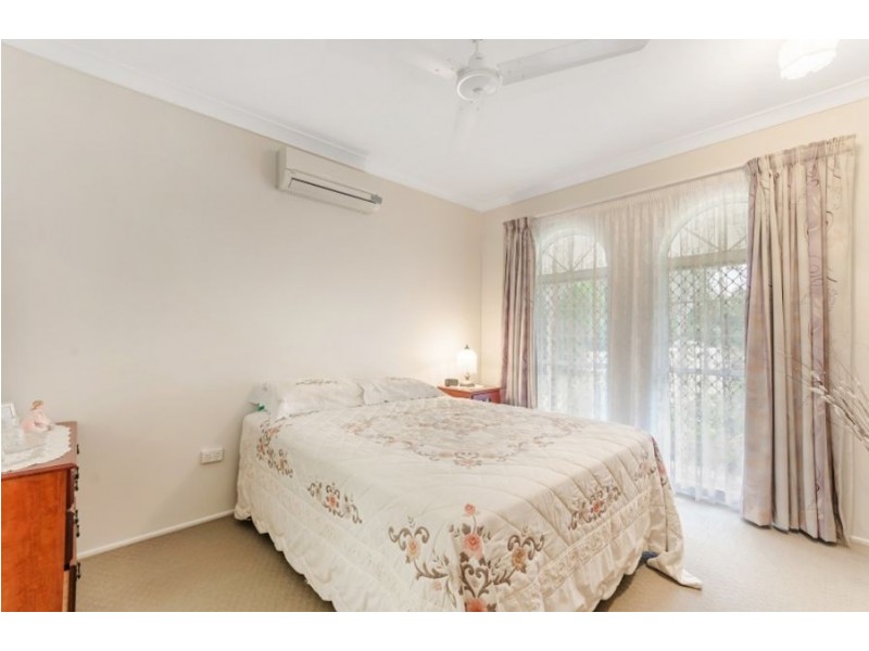 105 Coutts Drive, Bushland Beach QLD 4818