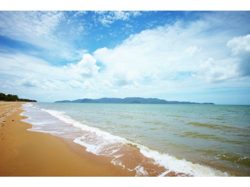 10 Marlow Street, Pallarenda QLD 4810