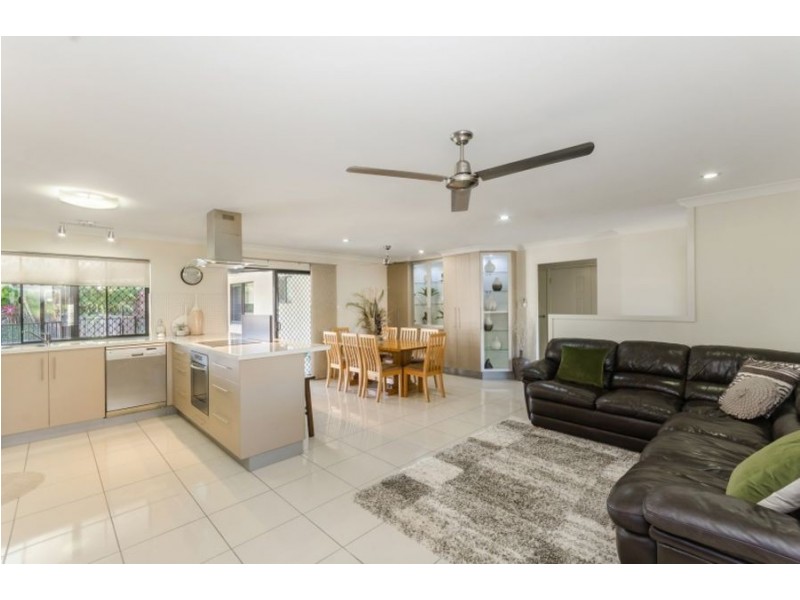 6 Pelorus Place, Kirwan QLD 4817