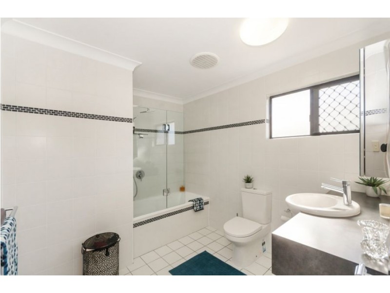 6 Pelorus Place, Kirwan QLD 4817