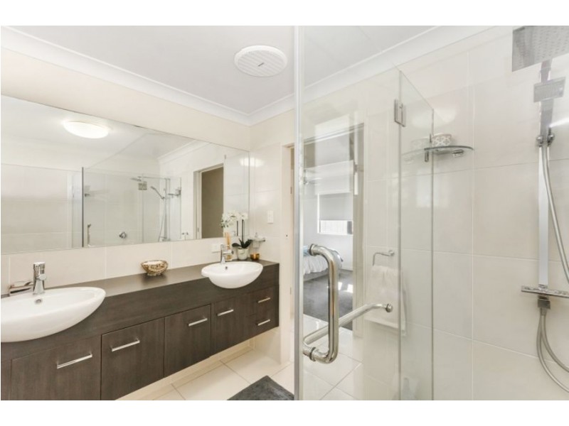 6 Pelorus Place, Kirwan QLD 4817