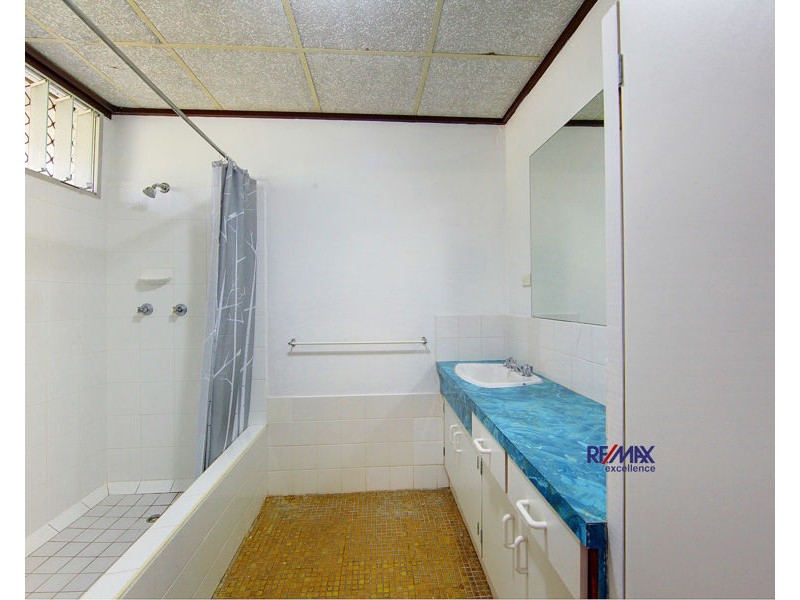 1/16 Bay Street, Pallarenda QLD 4810