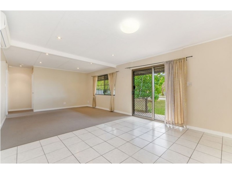 6 Emerald Street, Kirwan QLD 4817