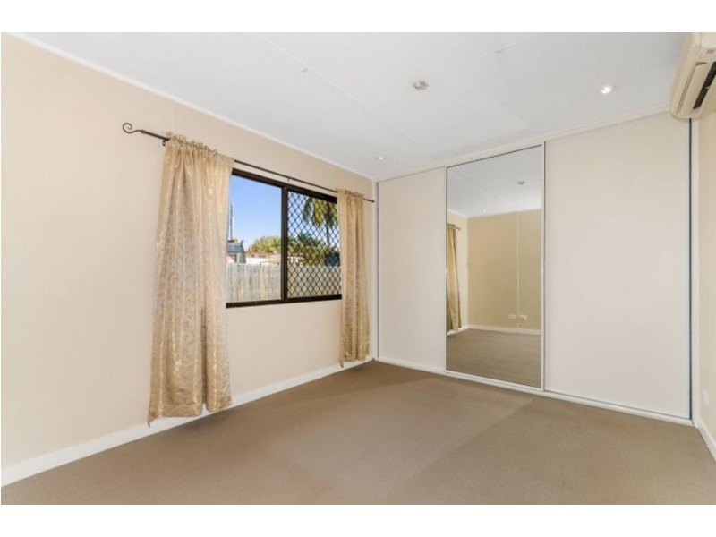 6 Emerald Street, Kirwan QLD 4817