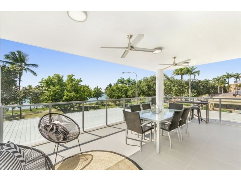 1/62 The Strand, North Ward QLD 4810