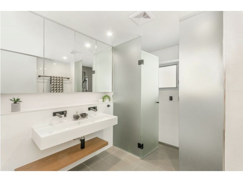 1/62 The Strand, North Ward QLD 4810