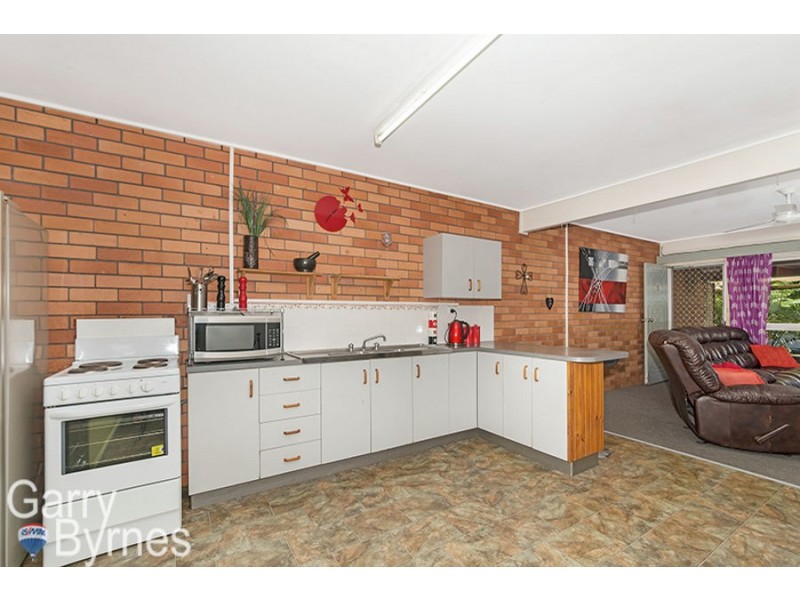 5 Hugh Street, West End QLD 4810