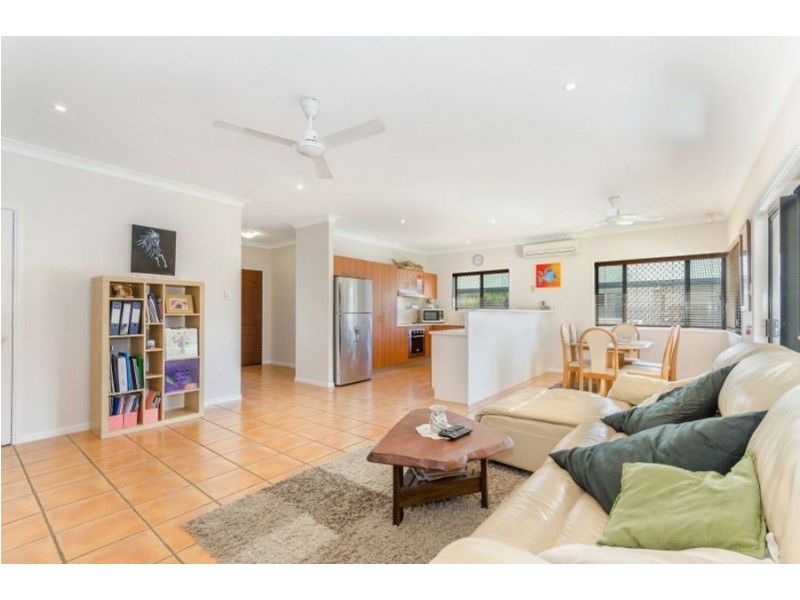 5 Earl Circuit, Kirwan QLD 4817