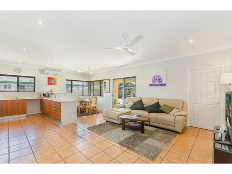 5 Earl Circuit, Kirwan QLD 4817
