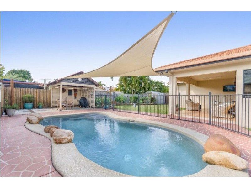 5 Earl Circuit, Kirwan QLD 4817