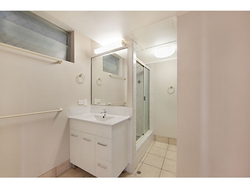 1/6 Hale Street, Townsville City QLD 4810