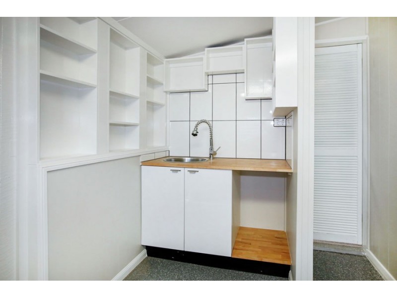 46 Morris Street, West End QLD 4810