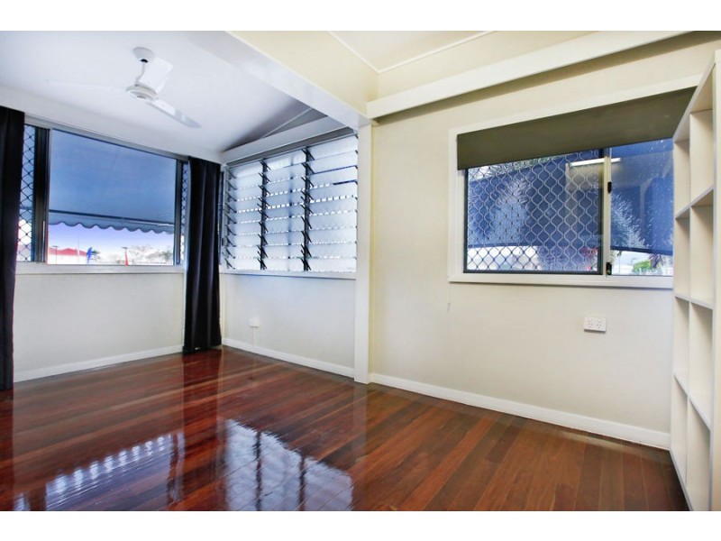 46 Morris Street, West End QLD 4810