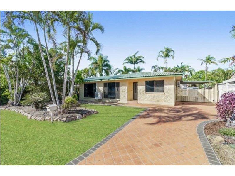 5 Sandalan Court, Bushland Beach QLD 4818