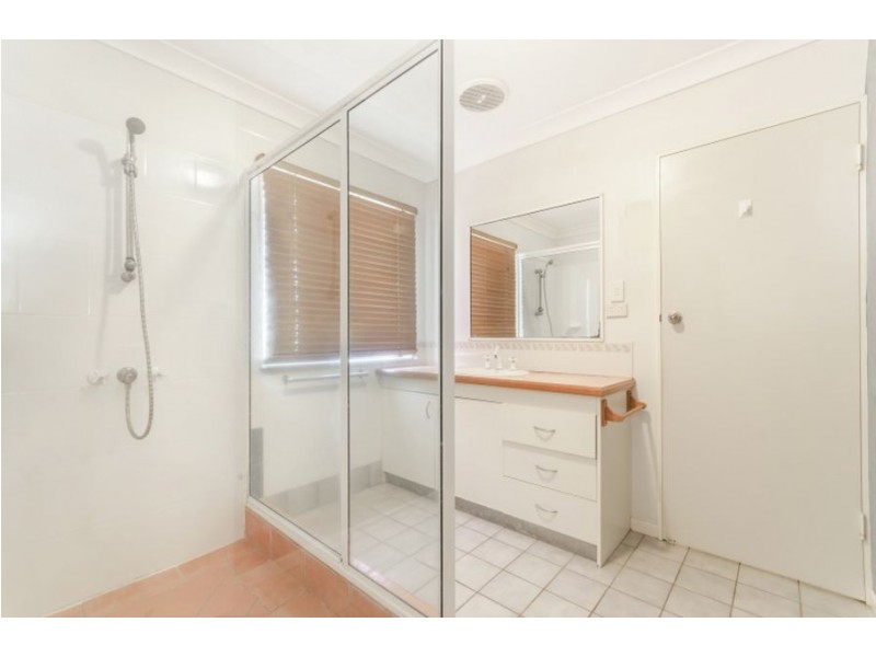 5 Sandalan Court, Bushland Beach QLD 4818