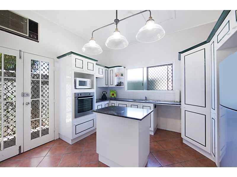 26 Archer Street, South Townsville QLD 4810