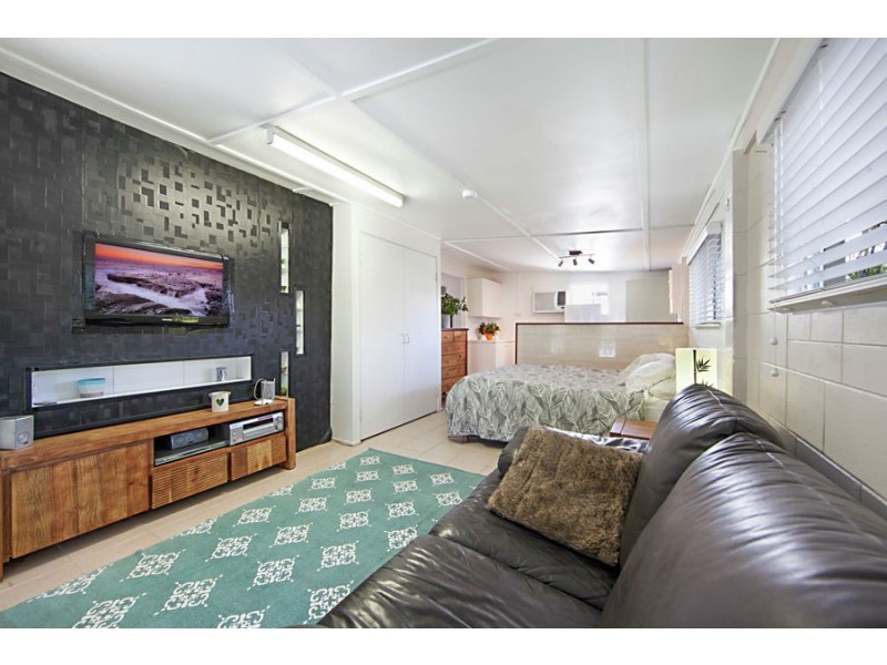 26 Archer Street, South Townsville QLD 4810