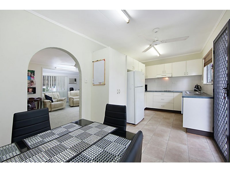 16 Barellan Street, Cranbrook QLD 4814