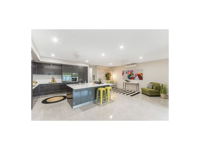 12 Fellowship Place, Rasmussen QLD 4815