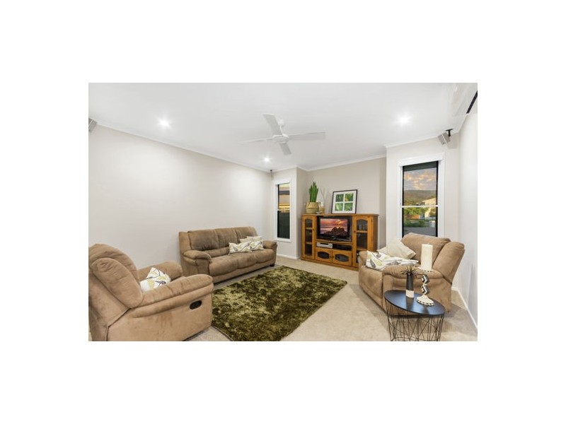 12 Fellowship Place, Rasmussen QLD 4815