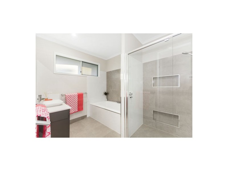 12 Fellowship Place, Rasmussen QLD 4815