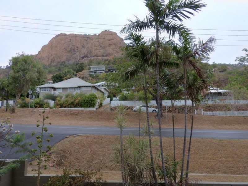 5/1 Burke Street, North Ward QLD 4810