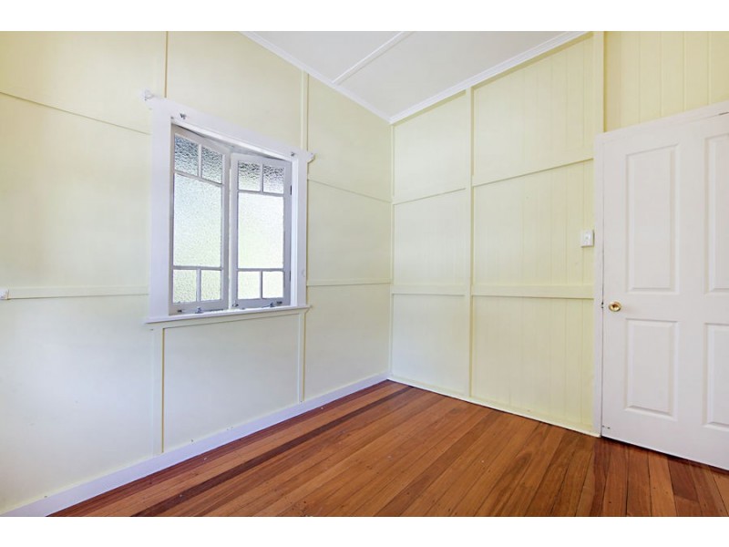 6 Churchill Street, Mundingburra QLD 4812