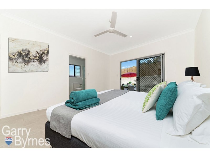 8 Alpine Court, Mount Louisa QLD 4814