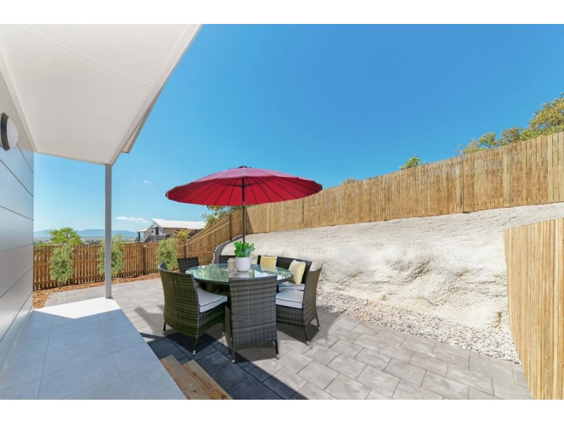 8 Alpine Court, Mount Louisa QLD 4814